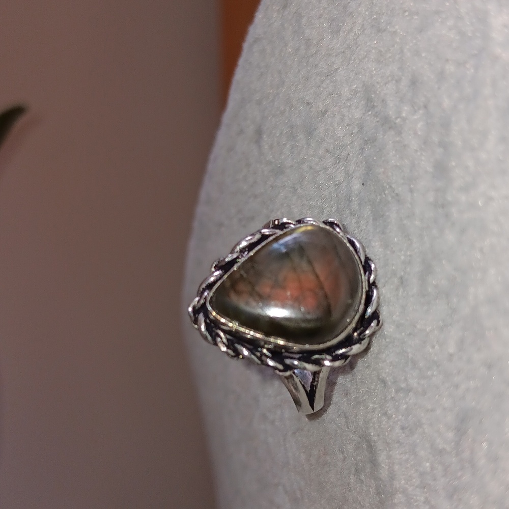Labradorite Ring set in Sterling Silver Band 10 925